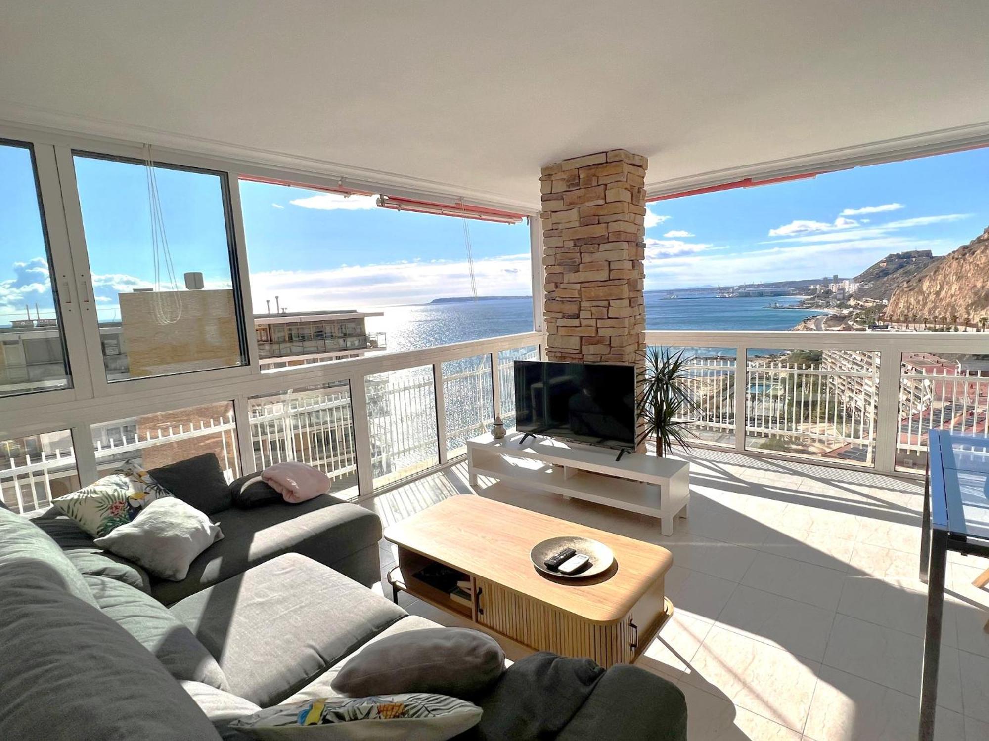 Vistas Al Mar. Gran Salon. Playa A 1 Minuto. Wifi Apartment Alicante Exterior photo